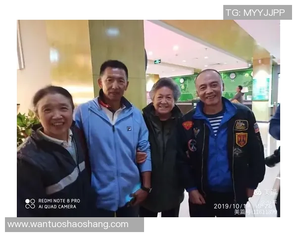 上海排球队的崛起之路:精英赛背后的奋斗与成长故事 上海排球队的崛起之路:精英赛背后的奋斗与成长故事