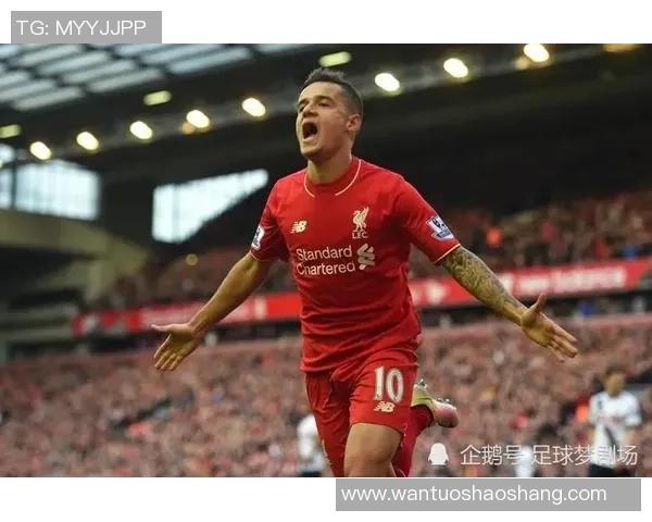 法国足球明星后腰的辉煌历程与对球队的深远影响分析