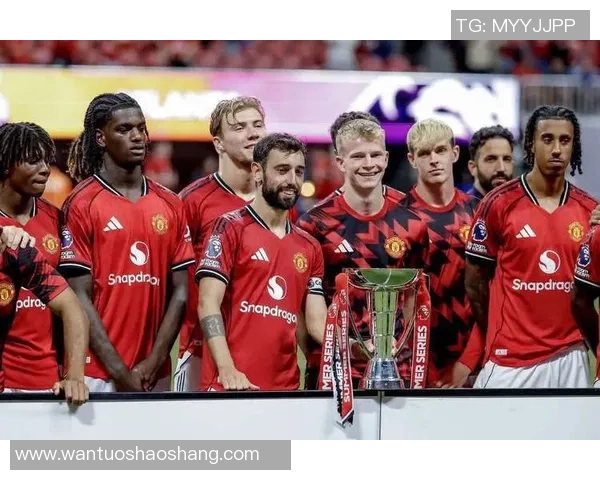 曼联足球明星的魅力瞬间尽在这部精彩写真视频中展现无遗