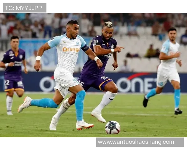 足球明星进球统计揭秘谁是历史最佳射手与现役顶尖球员的对比分析